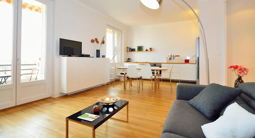 Appart' Zola Lyon Apartment